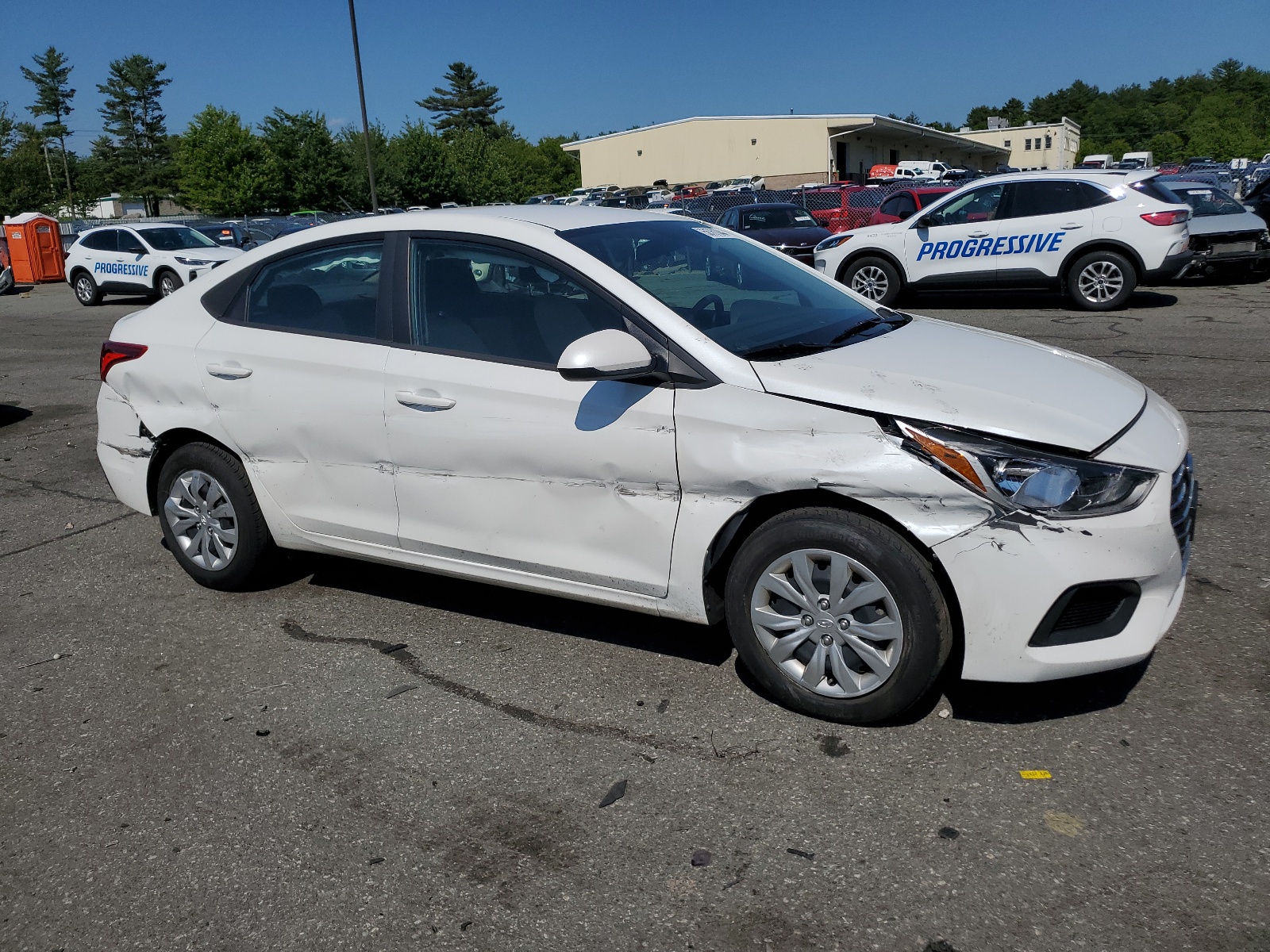 2022 Hyundai Accent Se vin: 3KPC24A65NE177966