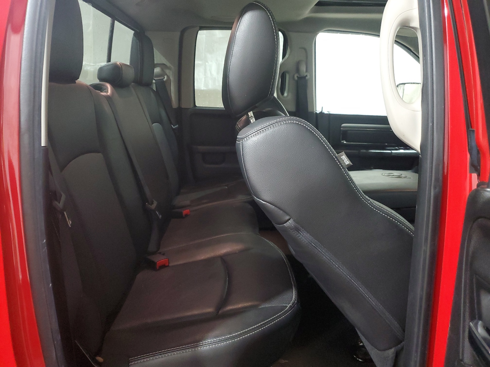 1C6RR7HT3FS599761 2015 Ram 1500 Sport