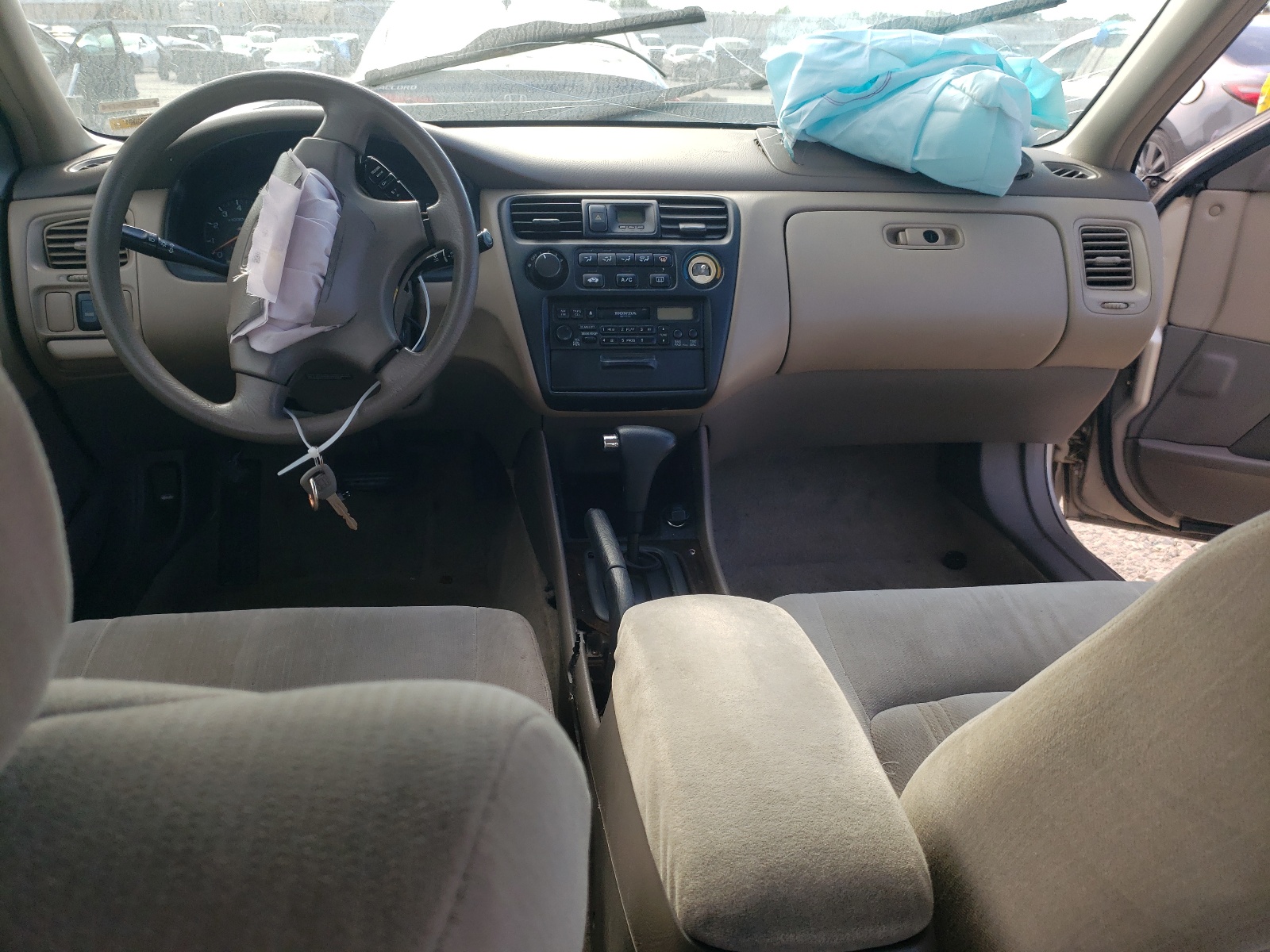 1HGCG5676YA097920 2000 Honda Accord Se