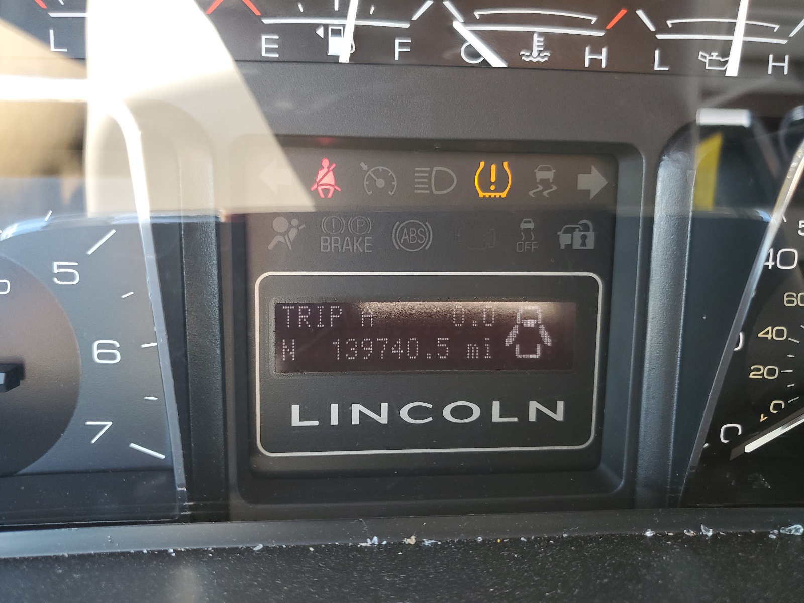 5LMJJ2J51EEL02567 2014 Lincoln Navigator