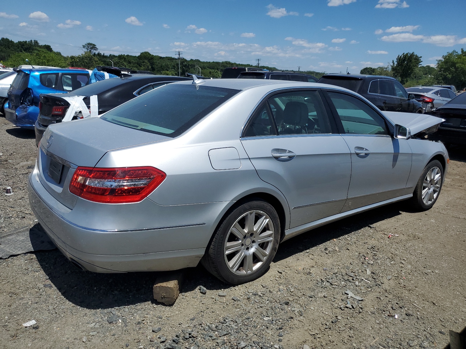 WDDHF5KB8DA747610 2013 Mercedes-Benz E 350