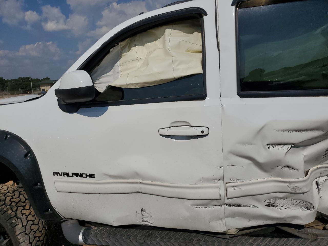 2011 Chevrolet Avalanche Lt VIN: 3GNTKFE34BG110732 Lot: 59109344