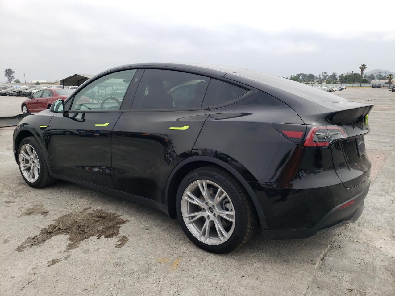 7SAYGDED7RF039526 2024 TESLA MODEL Y - Image 2