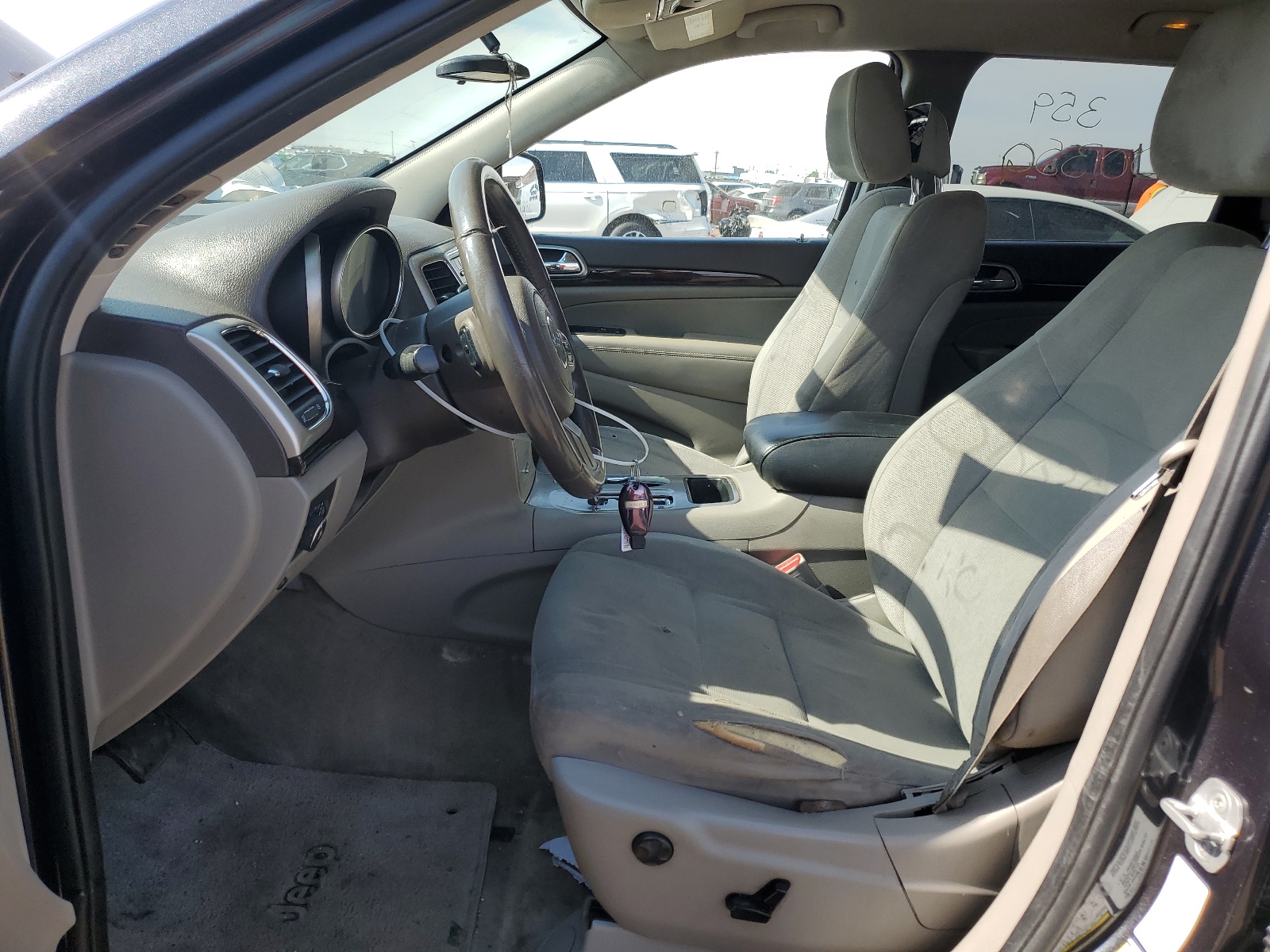 1C4RJFAG0DC506662 2013 Jeep Grand Cherokee Laredo