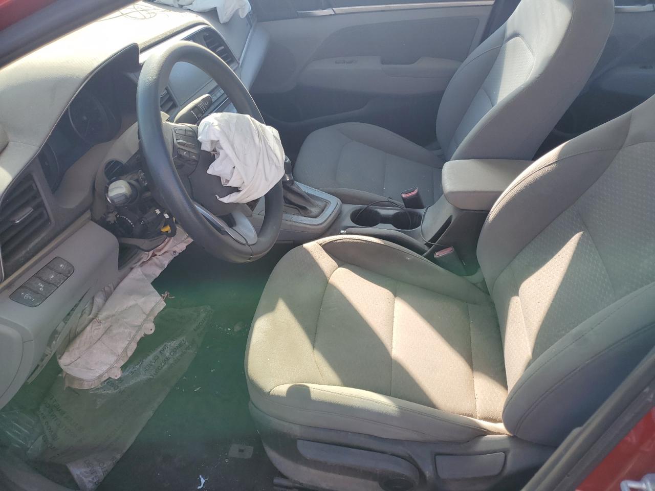 2019 Hyundai Elantra - Image 7