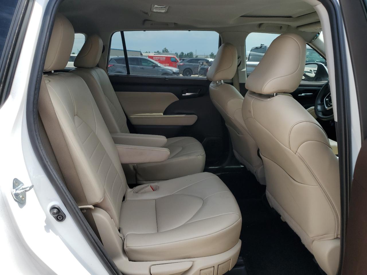 2022 Toyota Highlander Xle VIN: 5TDGZRBH7NS567760 Lot: 58969204