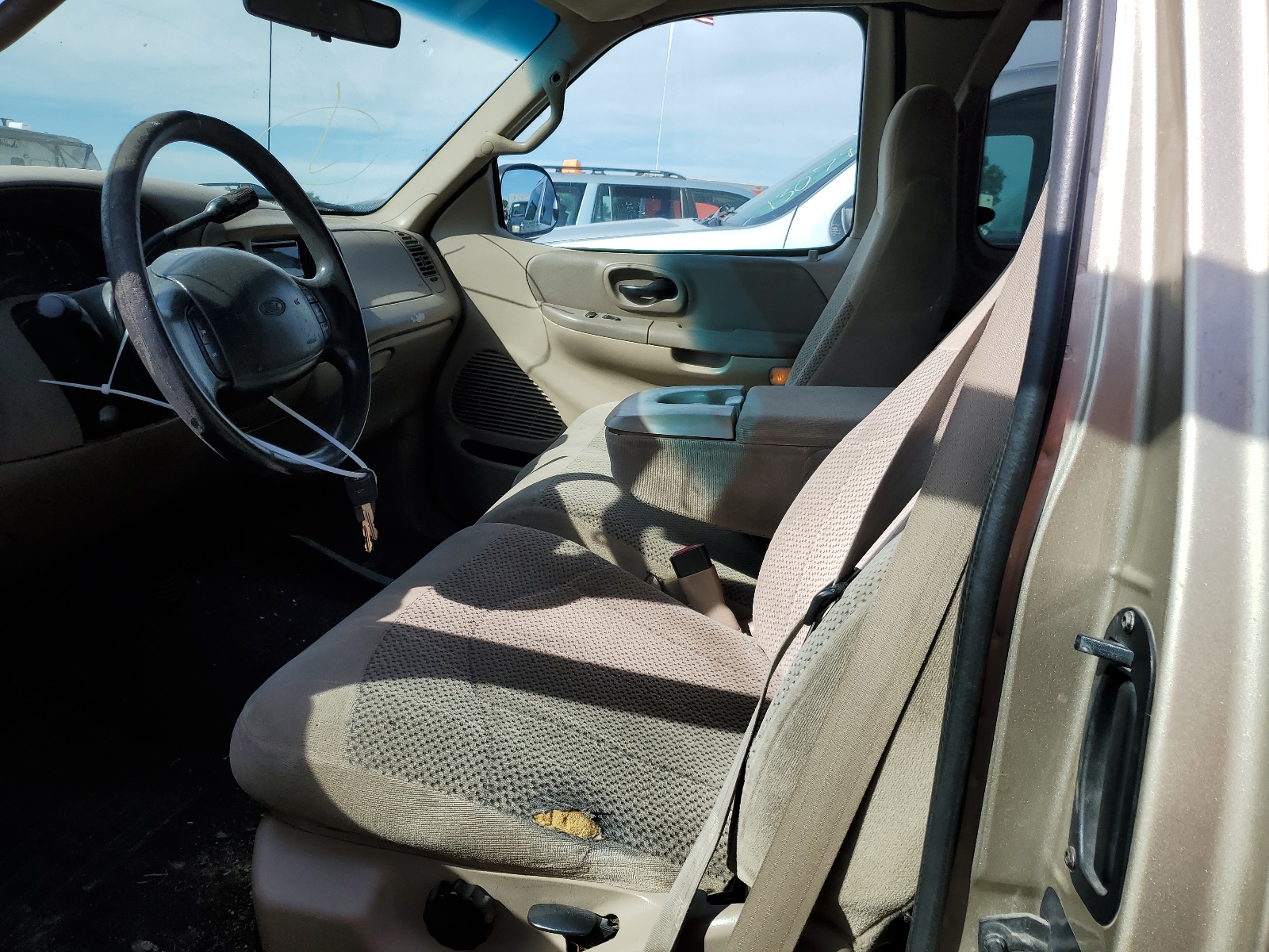 1FTRX17L6YKA61393 2000 Ford F150