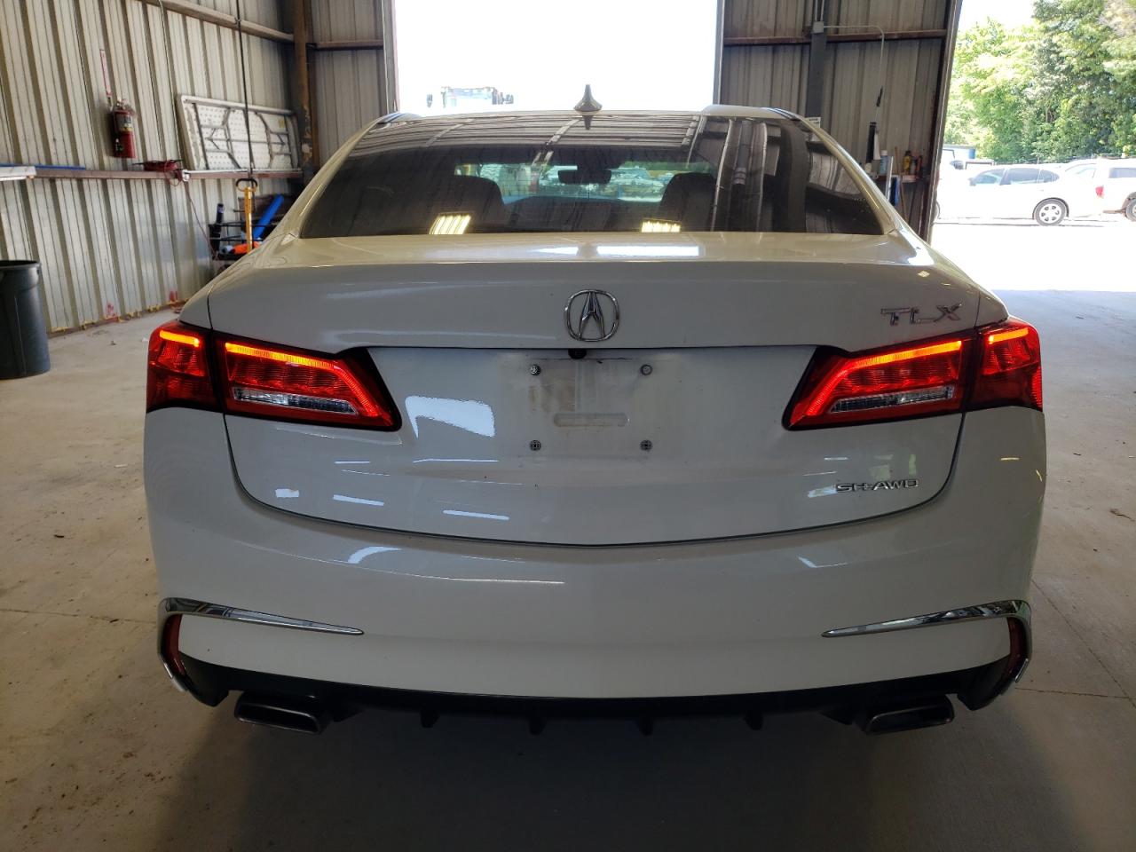 19UUB3F53JA001608 2018 Acura Tlx Tech