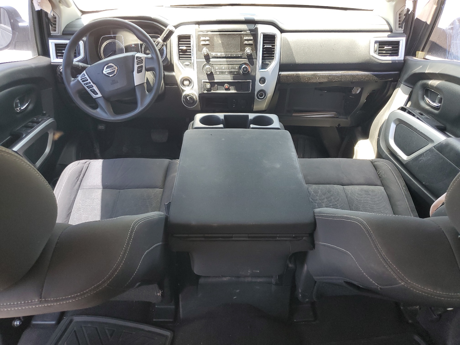 1N6AA1EJ7HN539655 2017 Nissan Titan S