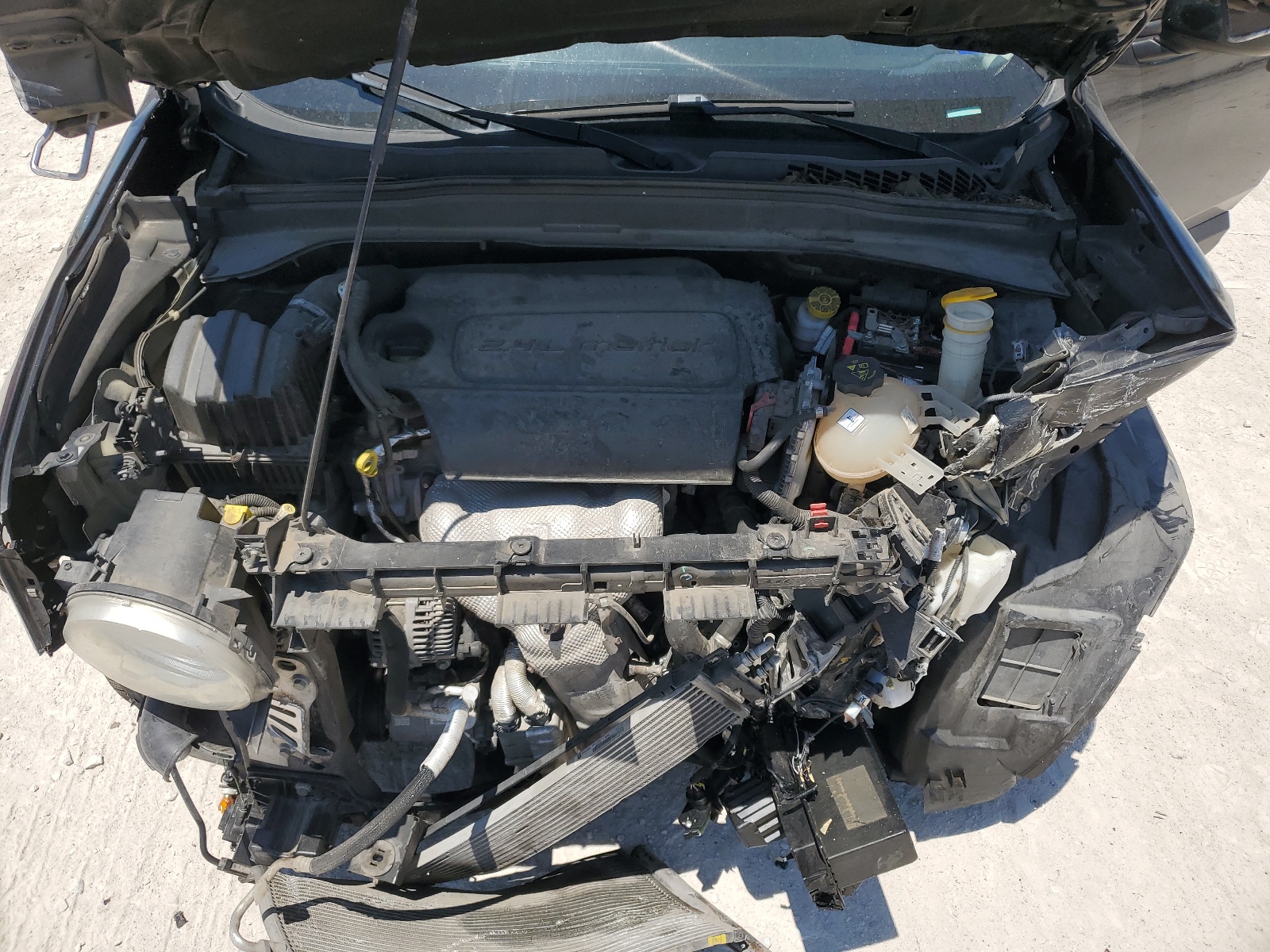 ZACCJABT9GPC42734 2016 Jeep Renegade Latitude