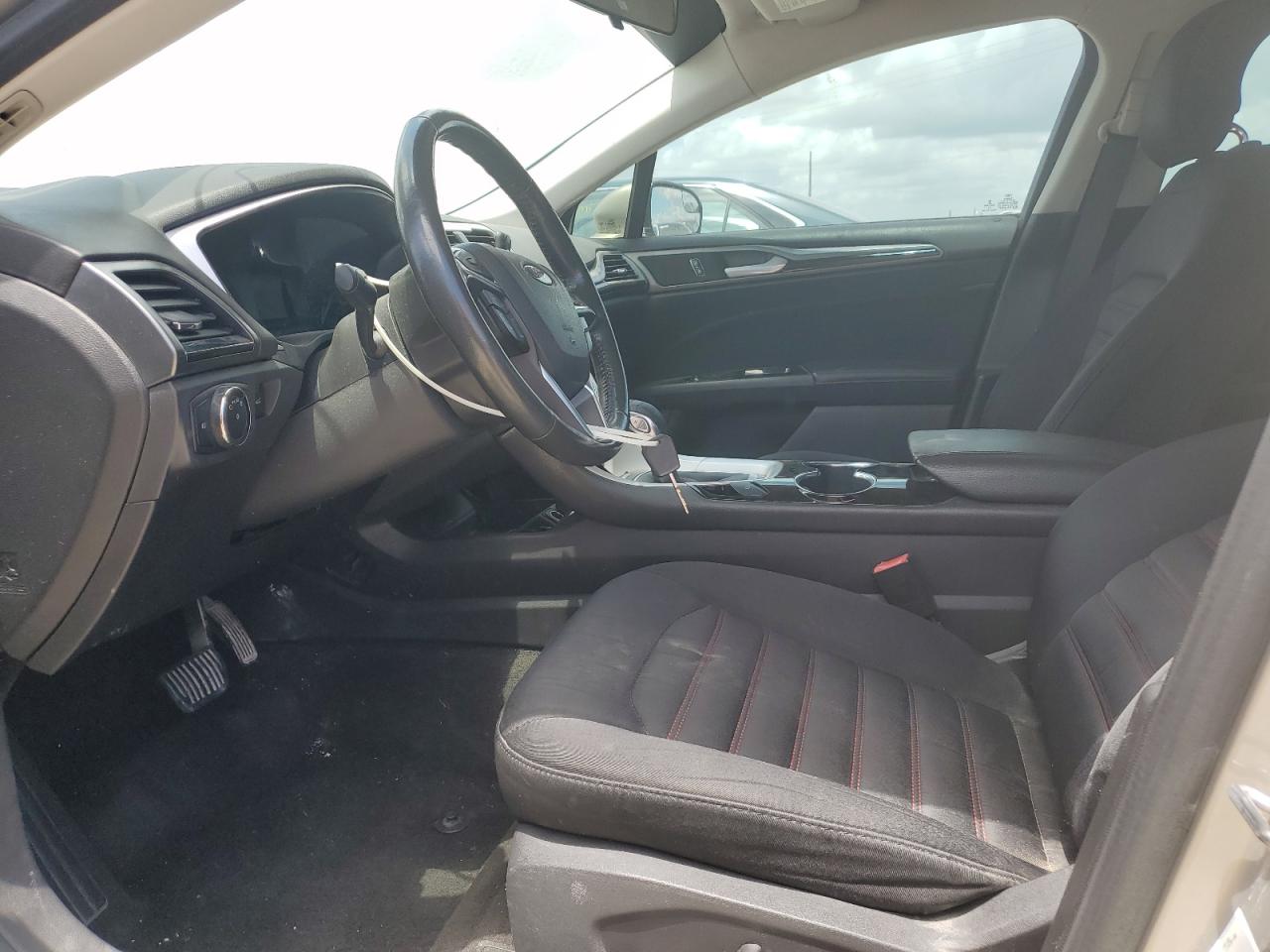 2015 Ford Fusion Se VIN: 3FA6P0HD5FR159902 Lot: 58049234