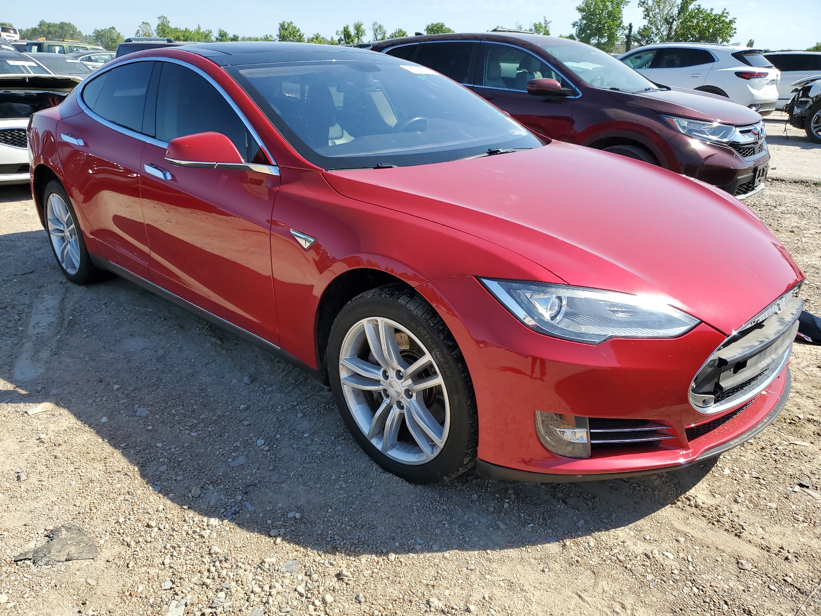 2013 Tesla Model S vin: 5YJSA1CN5DFP08383