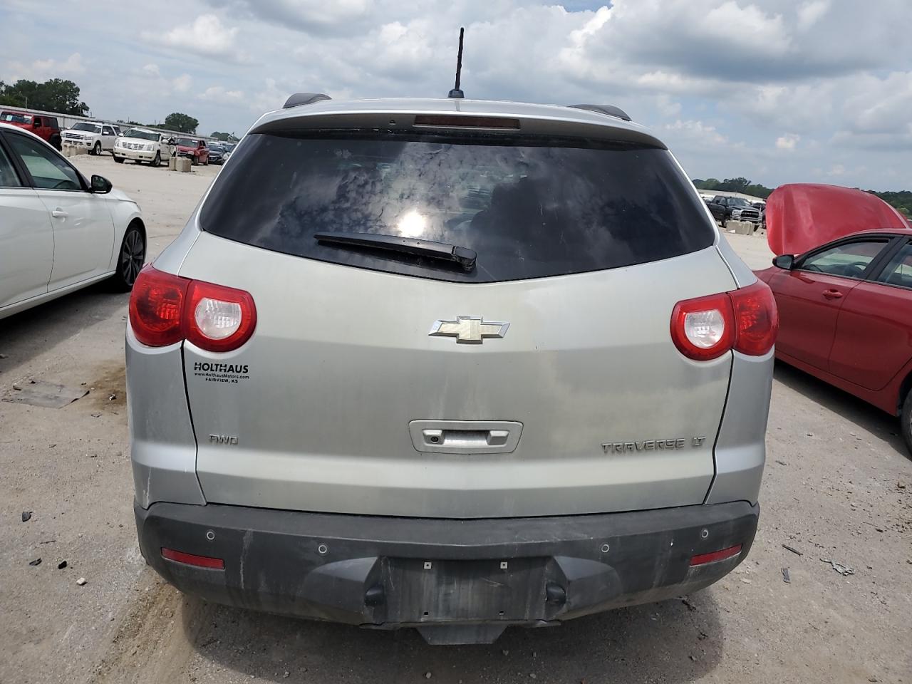 1GNKVJED8CJ142386 2012 Chevrolet Traverse Lt