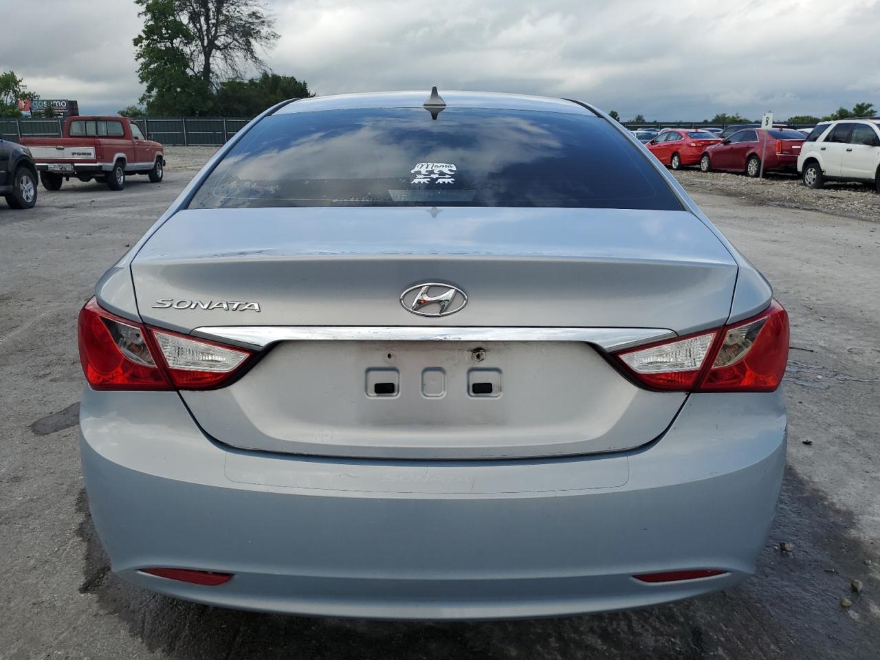 2013 Hyundai Sonata - Image 6