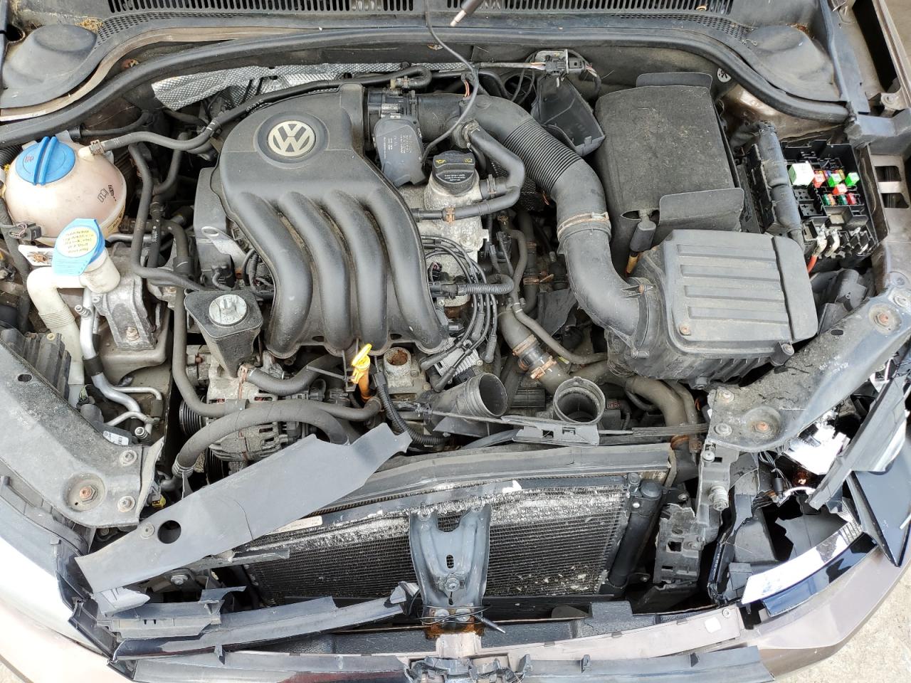 2014 Volkswagen Jetta - Image 11