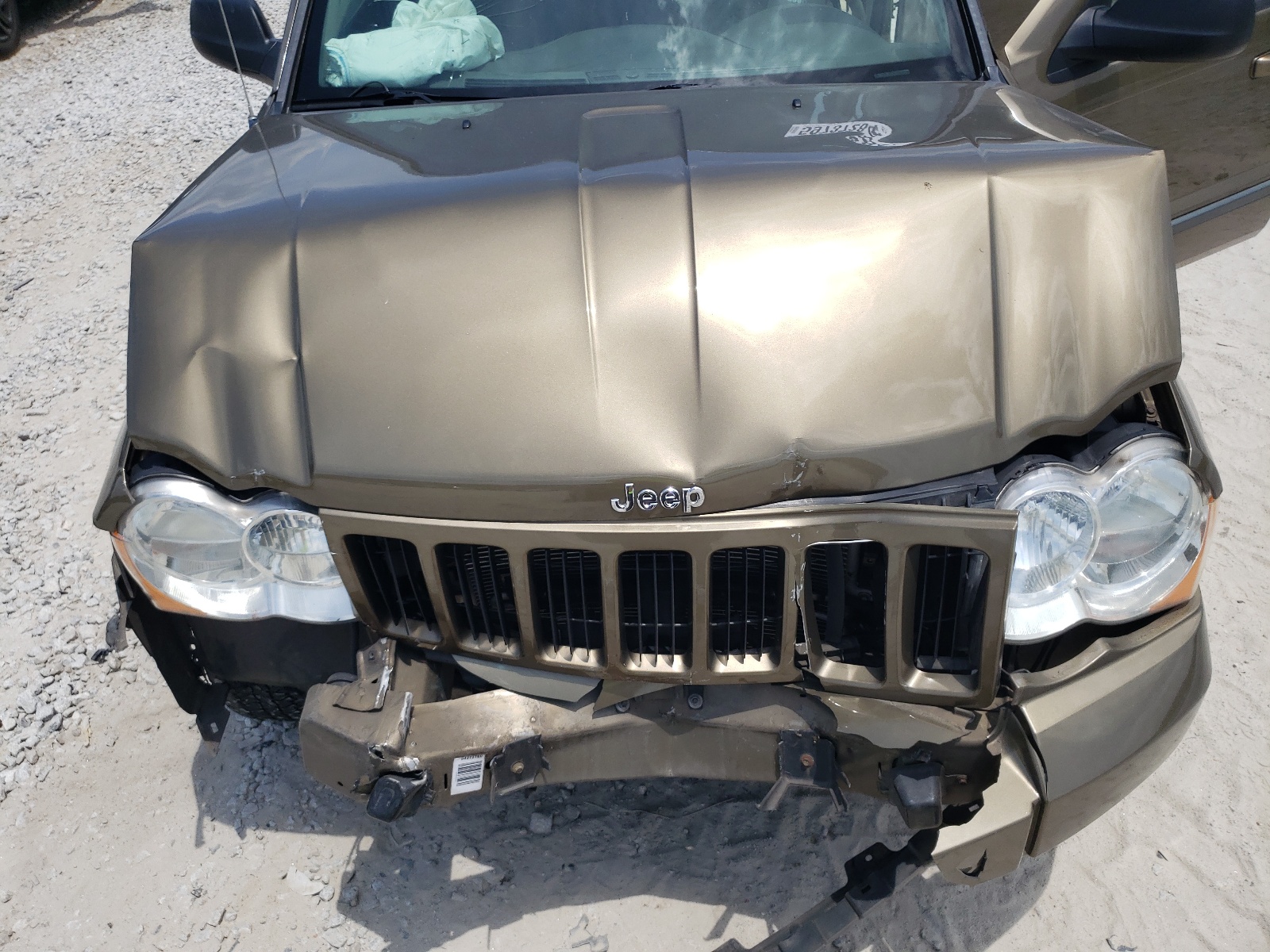 1J8GS48K39C540100 2009 Jeep Grand Cherokee Laredo