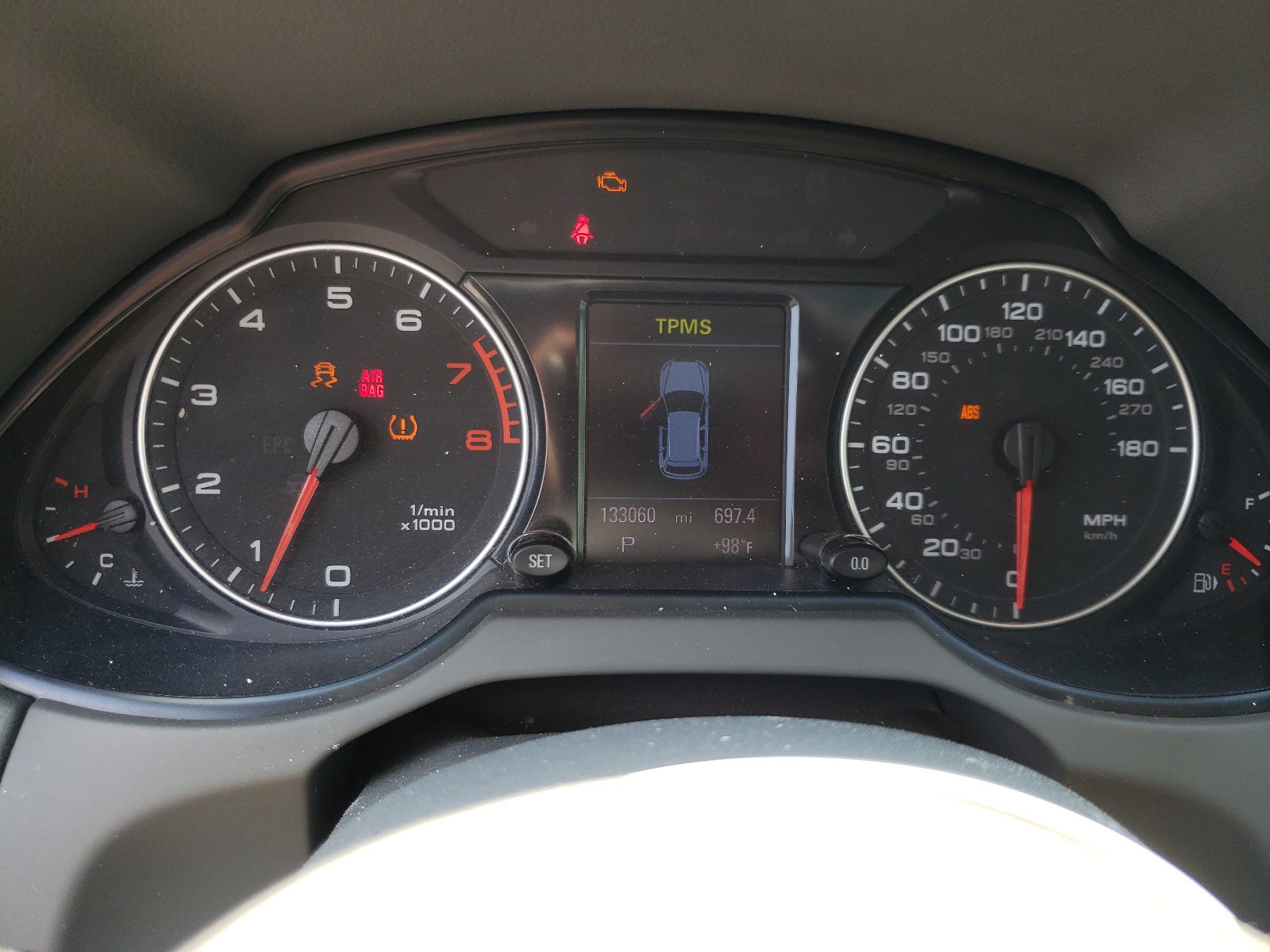 WA1VKAFP2AA101931 2010 Audi Q5 Prestige