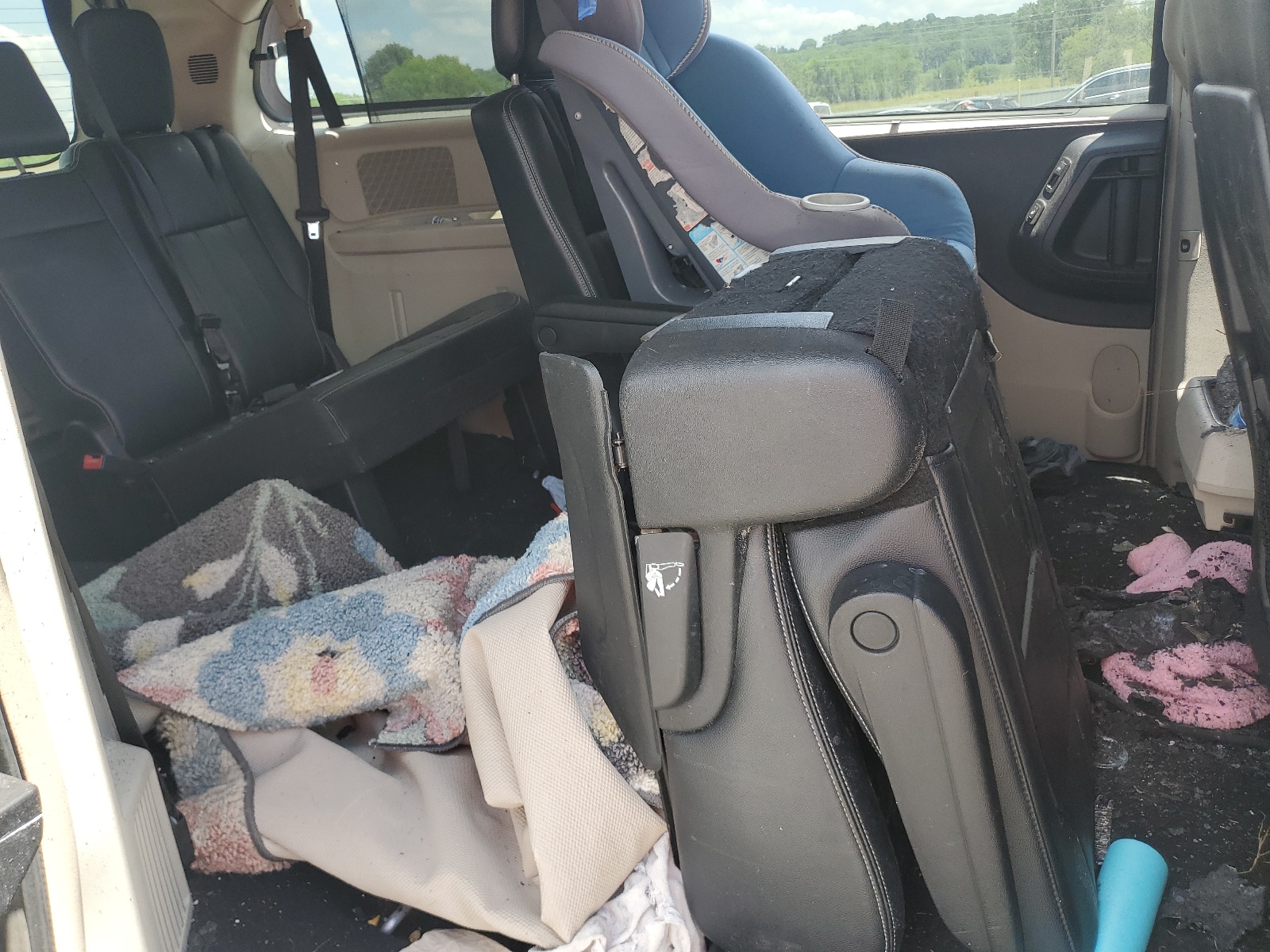 2C4RC1CG3ER133944 2014 Chrysler Town & Country Touring L