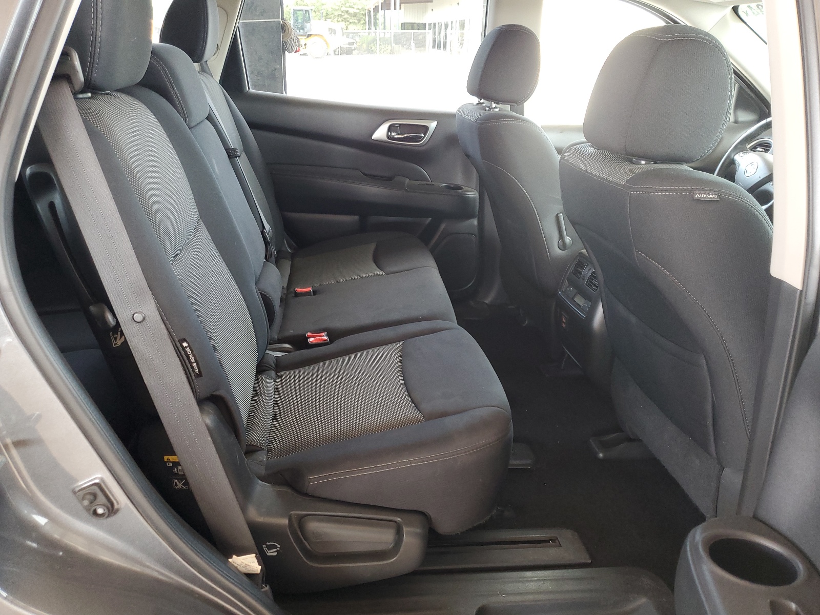 5N1DR2MM9JC653521 2018 Nissan Pathfinder S