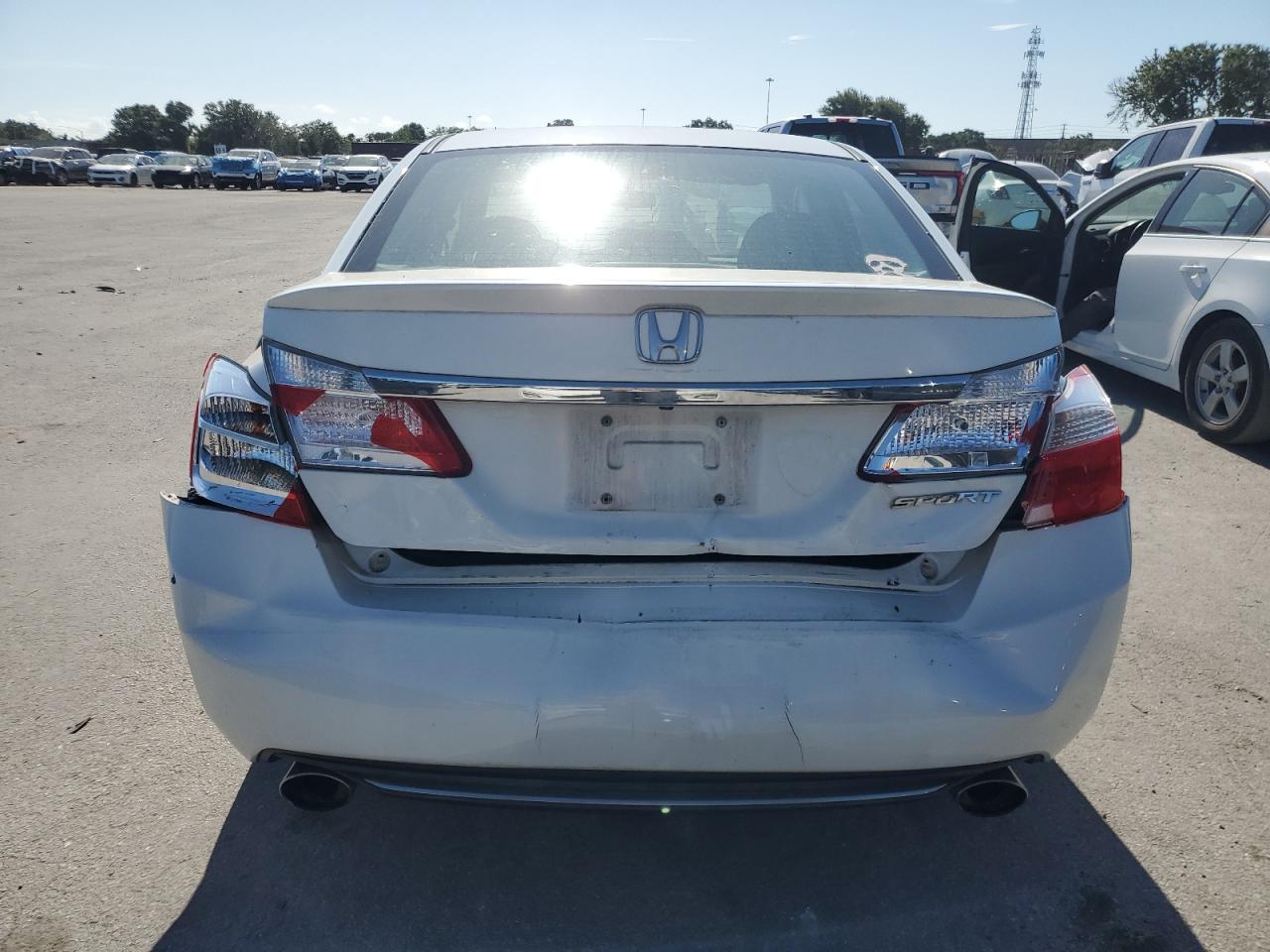 2015 Honda Accord Sport VIN: 1HGCR2F50FA067462 Lot: 57122664