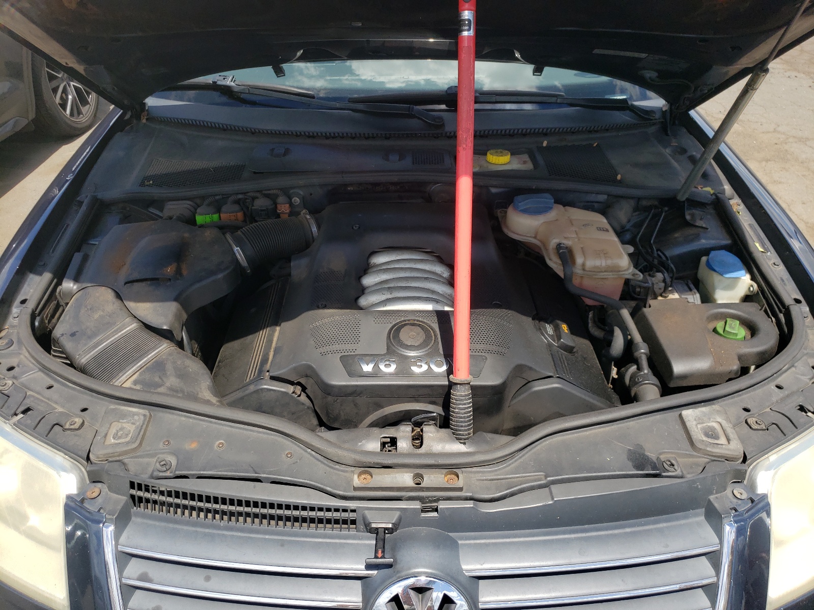 WVWTH63B34P205301 2004 Volkswagen Passat Glx 4Motion