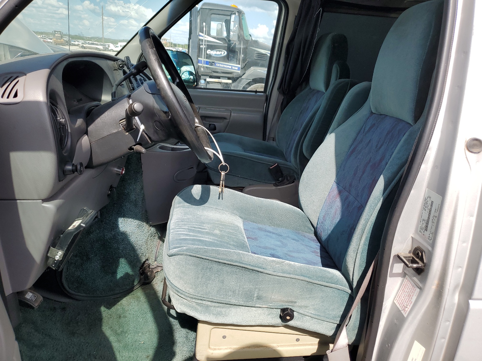 1FDRE142XXHB63224 1999 Ford Econoline E150 Van