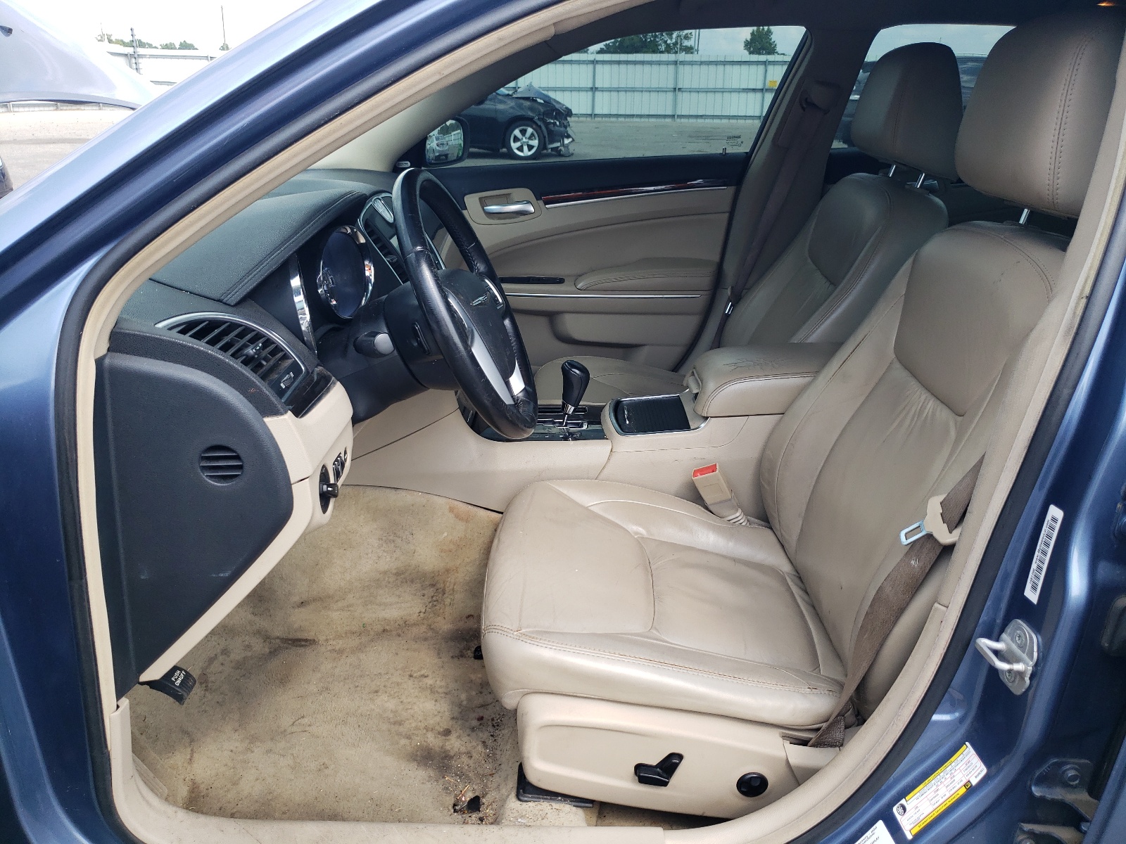 2C3CA5CG3BH592691 2011 Chrysler 300 Limited