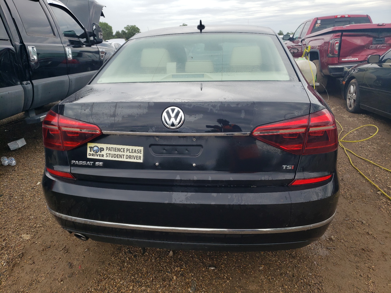 1VWBA7A3XJC014850 2018 Volkswagen Passat Se