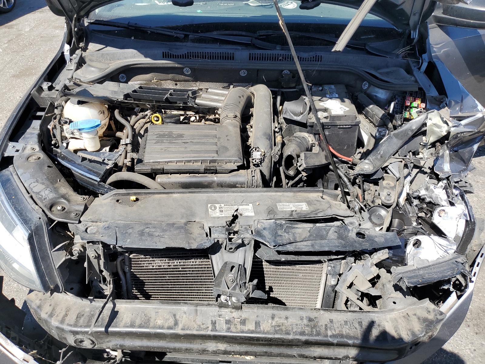 3VWB67AJ1GM308077 2016 Volkswagen Jetta Se