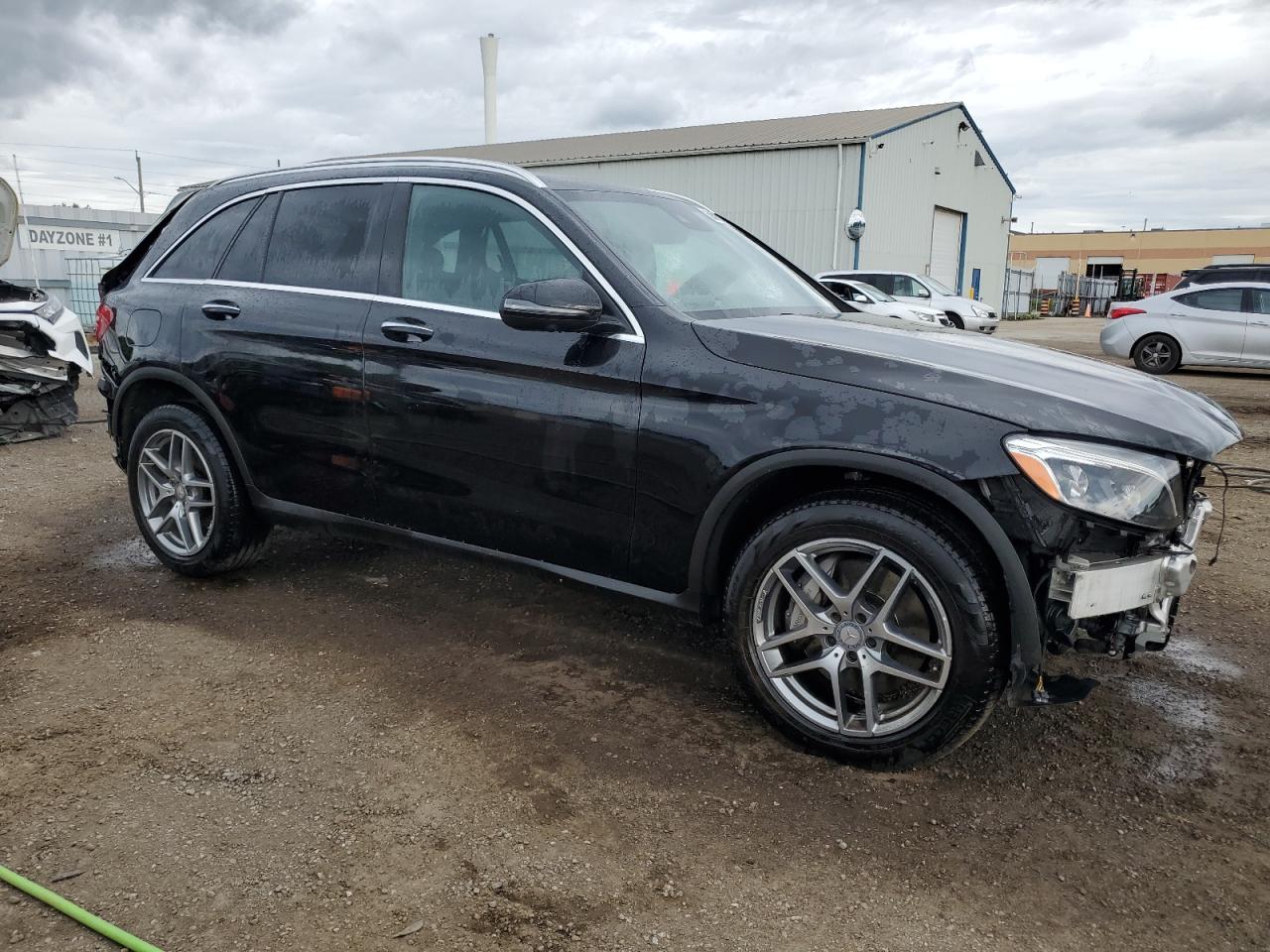 WDC0G4KB2HF128969 2017 Mercedes-Benz Glc 300 4Matic