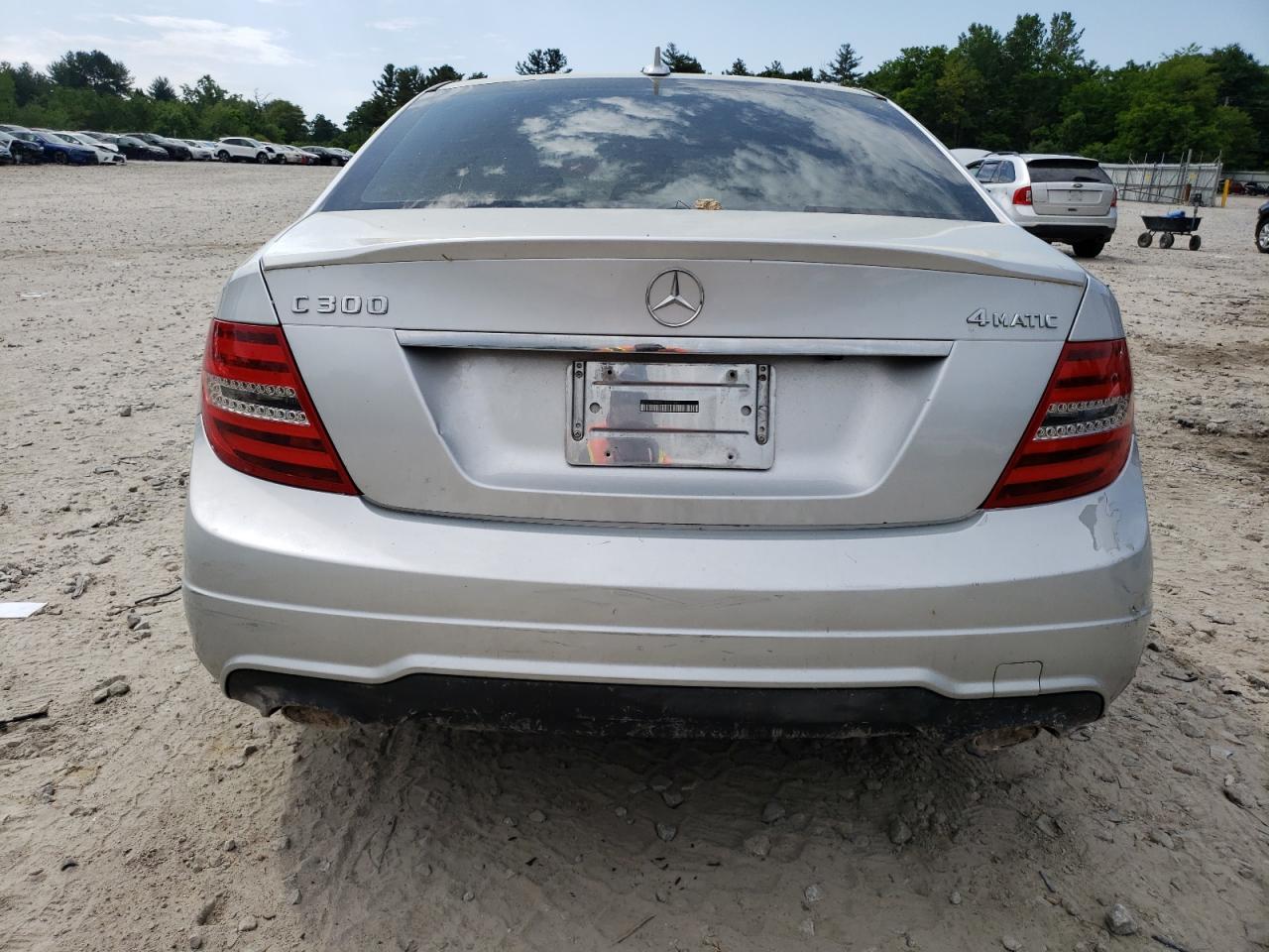 2012 Mercedes-Benz C 300 4Matic VIN: WDDGF8BB8CR207347 Lot: 57745444