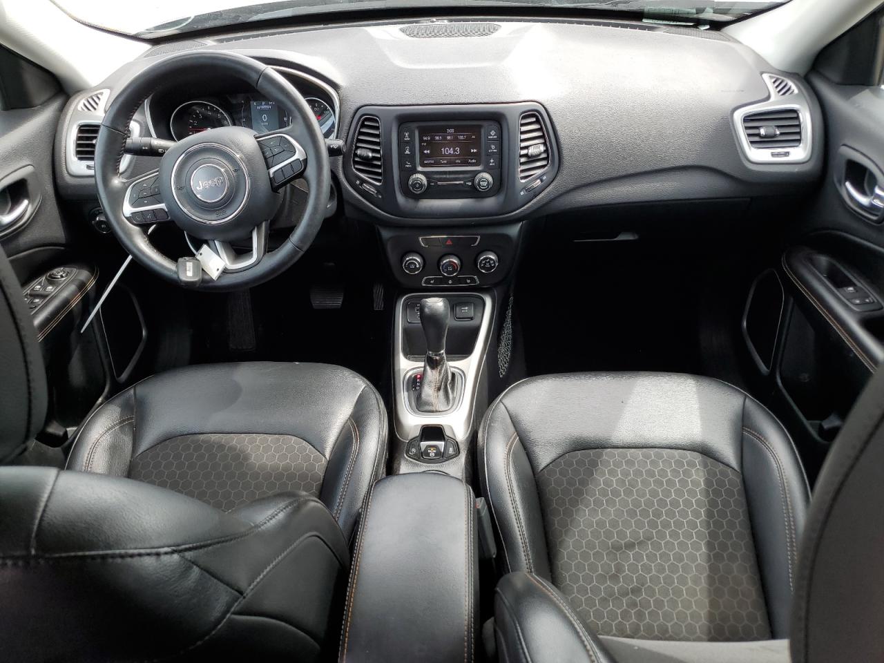 2018 Jeep Compass Latitude VIN: 3C4NJCBBXJT468583 Lot: 58710614