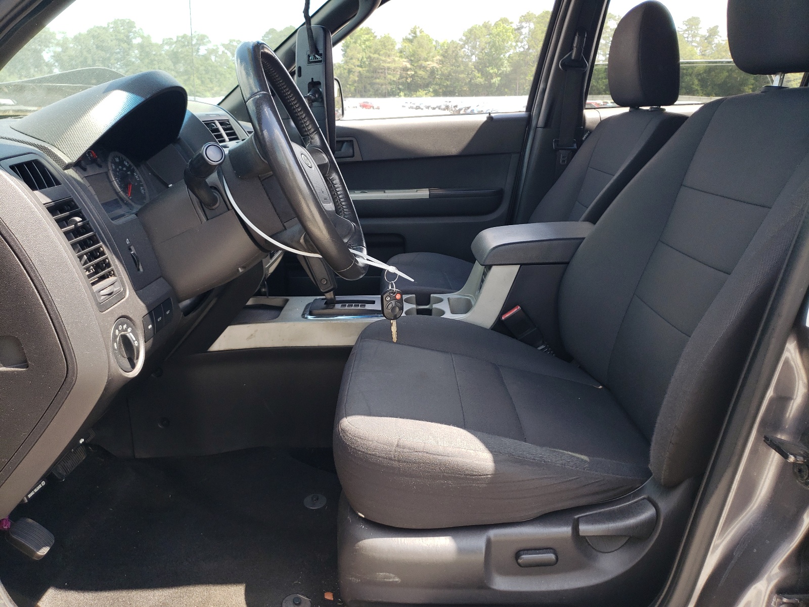 1FMCU0D78BKA69529 2011 Ford Escape Xlt