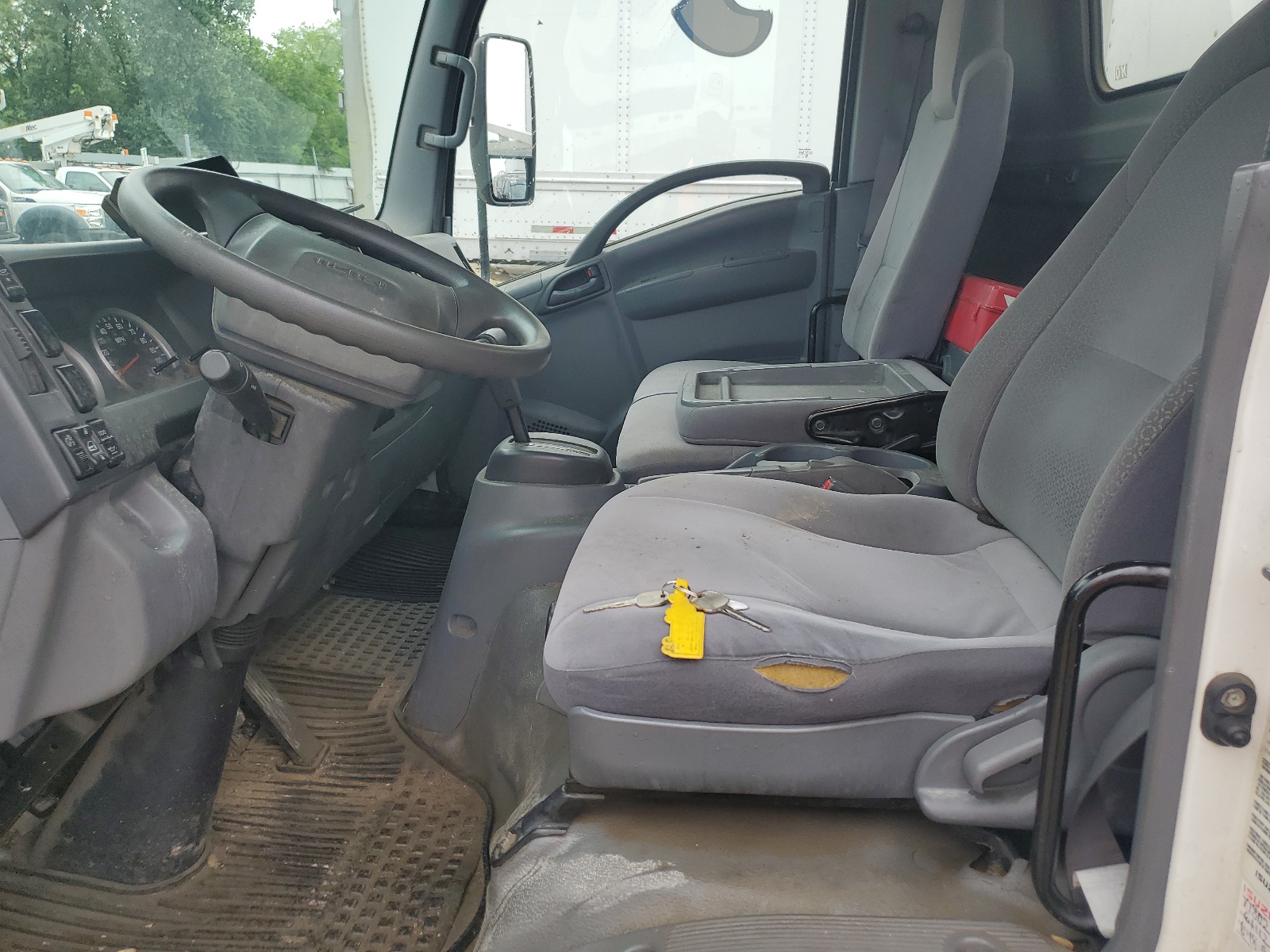 jale5w165h7304343 JALE5W165H7304343 2017 Isuzu Nrr