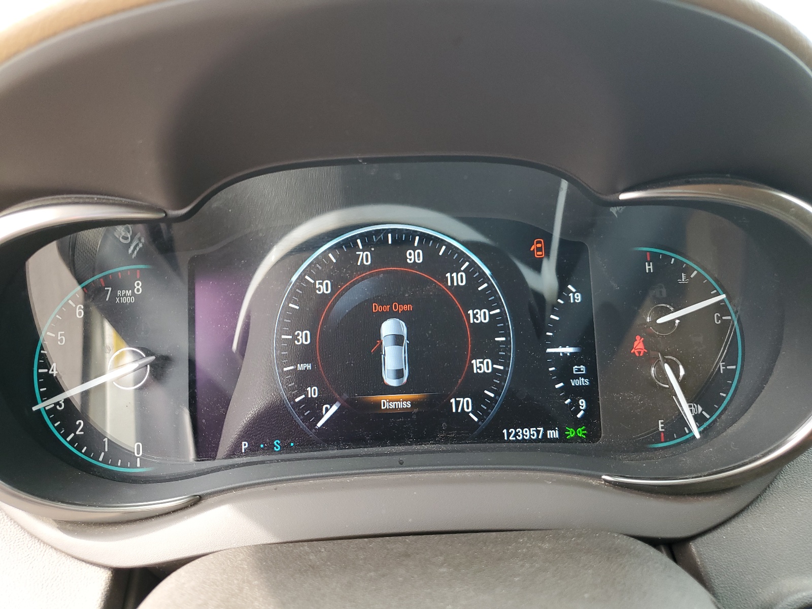 1G4GB5G3XEF167553 2014 Buick Lacrosse