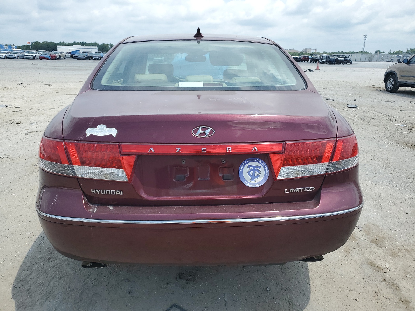 KMHFC46F29A342296 2009 Hyundai Azera Se