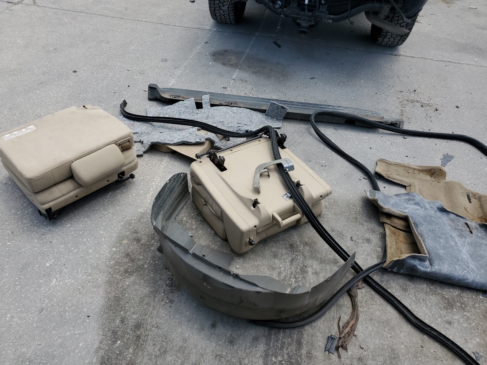 1GNSCAE07CR259087 2012 Chevrolet Tahoe C1500 Ls