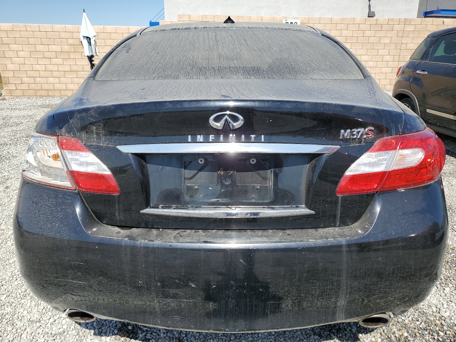 JN1BY1AP6BM325365 2011 Infiniti M37