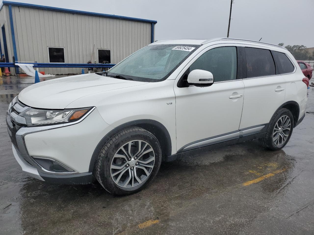 2016 Mitsubishi Outlander Gt for Sale in Orlando, FL - Rear End