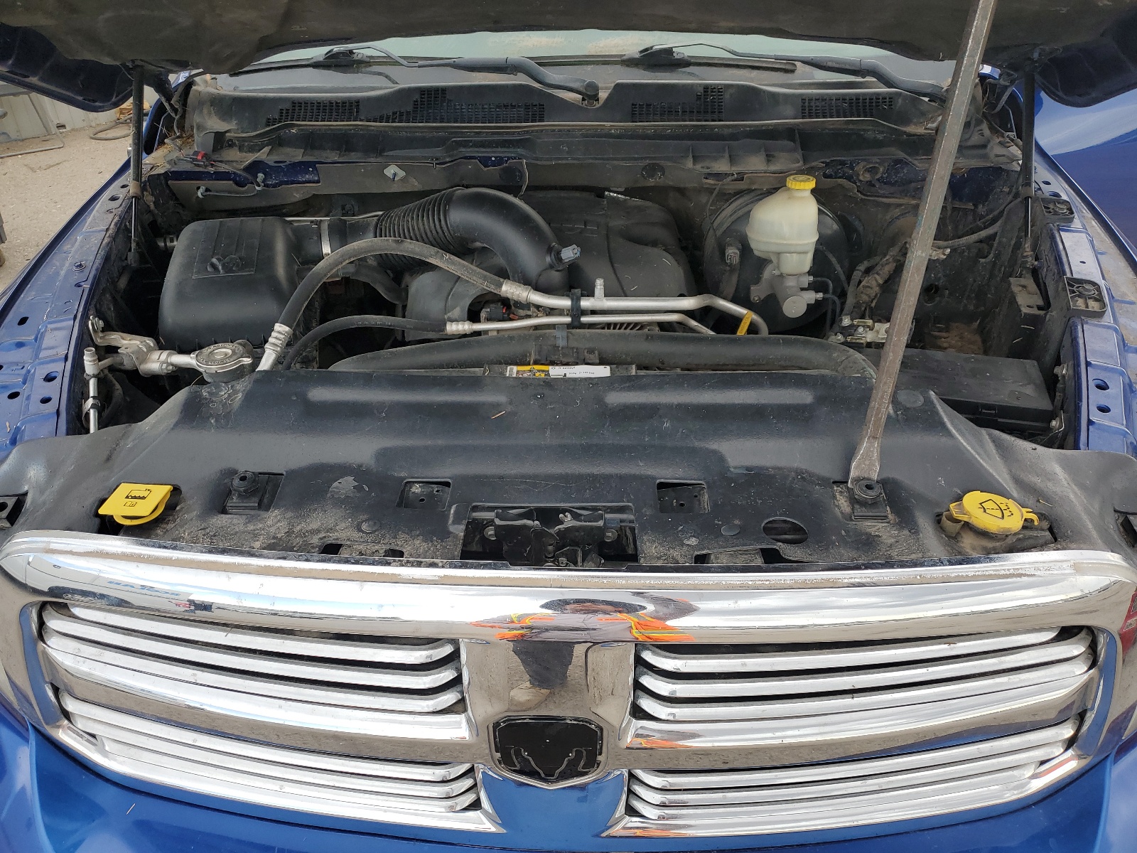 1C6RR7LT6FS595453 2015 Ram 1500 Slt