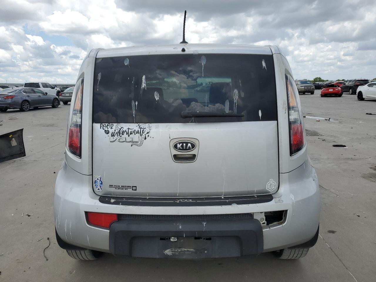 2010 Kia Soul + VIN: KNDJT2A25A7103382 Lot: 60941464