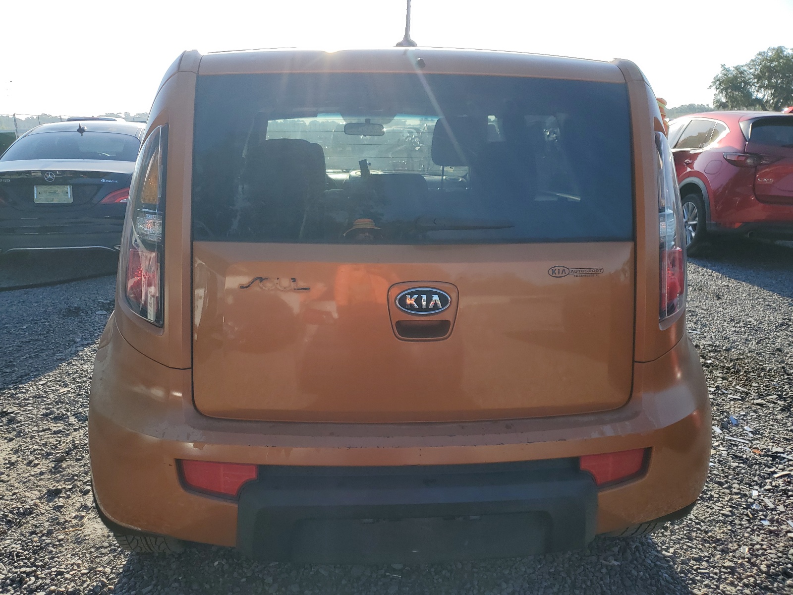 KNDJT2A22B7275919 2011 Kia Soul +