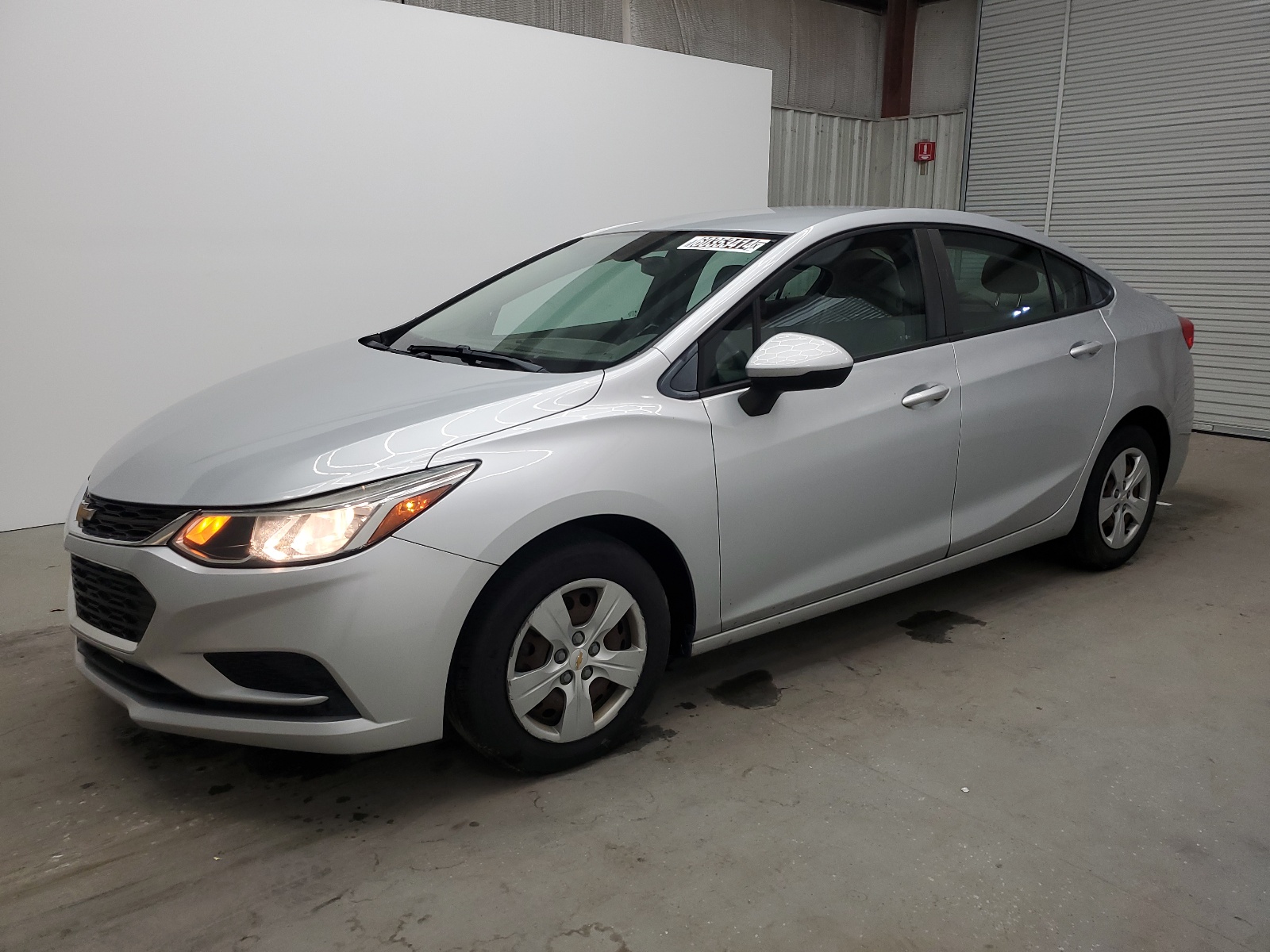 2018 Chevrolet Cruze Ls vin: 1G1BC5SM0J7154495