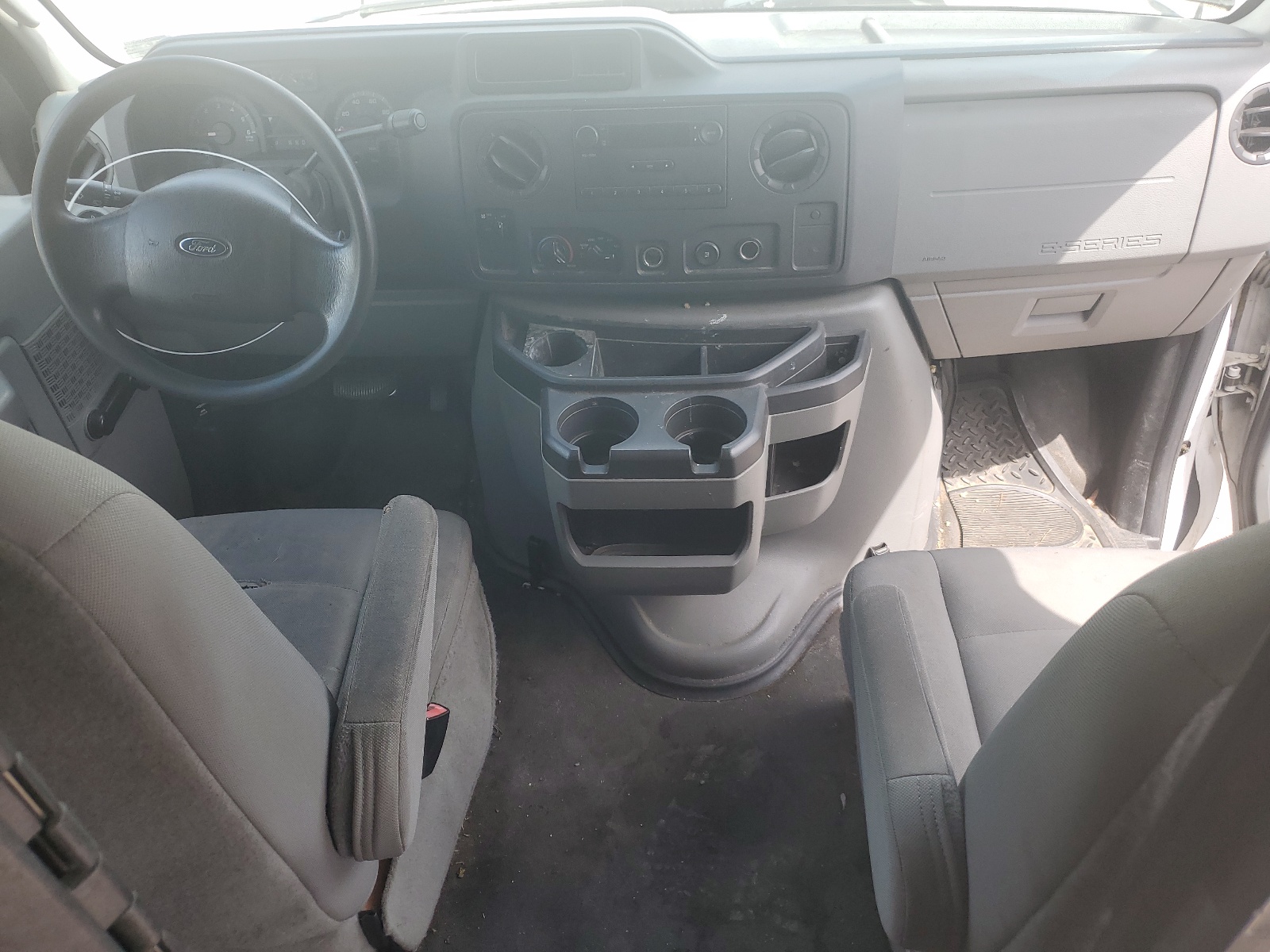 1FTNE1EW6BDB33075 2011 Ford Econoline E150 Van