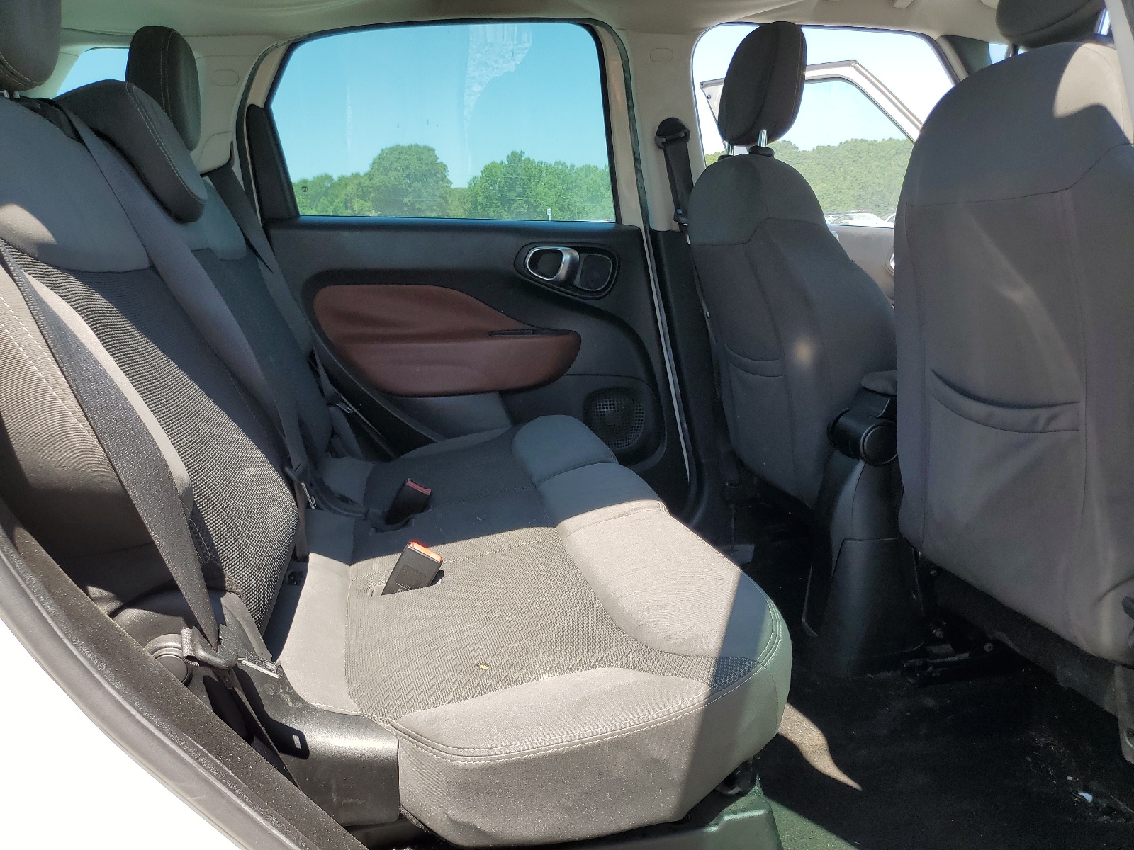 ZFBCFADH1EZ020037 2014 Fiat 500L Trekking