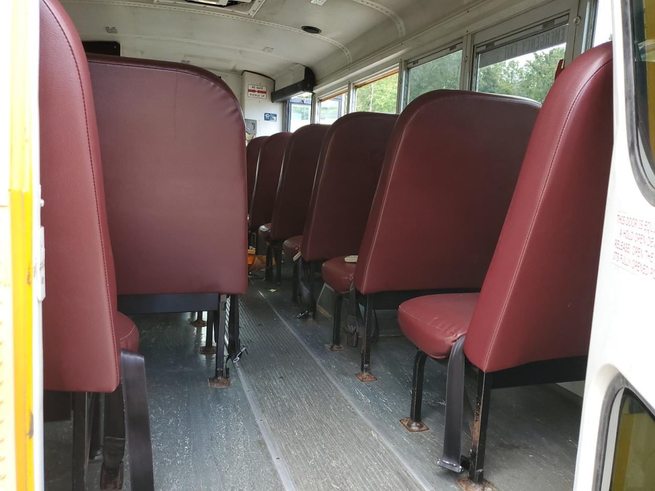 2005 Chevrolet Express G3500 VIN: 1GBJG31U351195228 Lot: 59689404