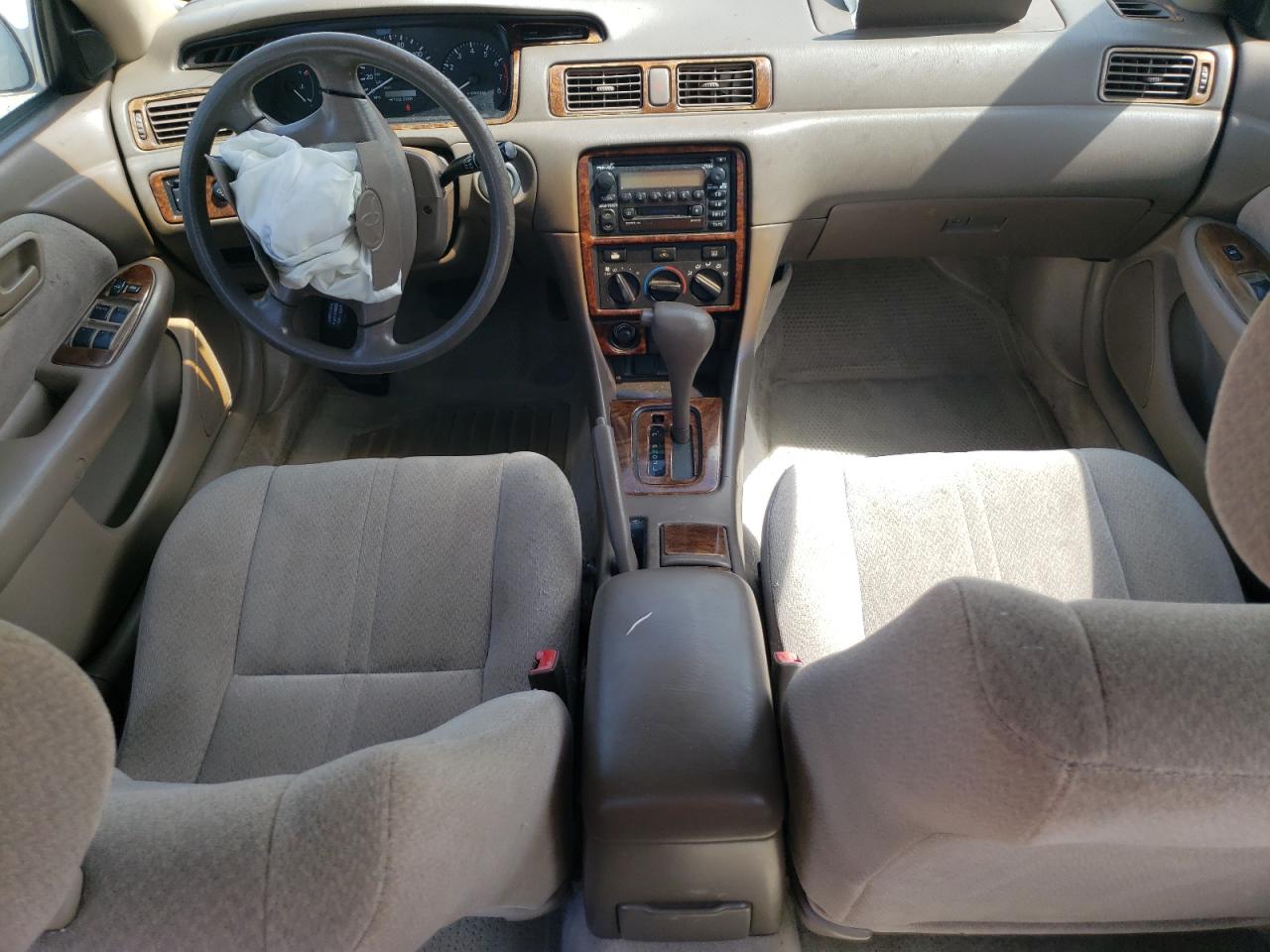 2000 Toyota Camry Ce VIN: JT2BG22K1Y0472663 Lot: 59993284