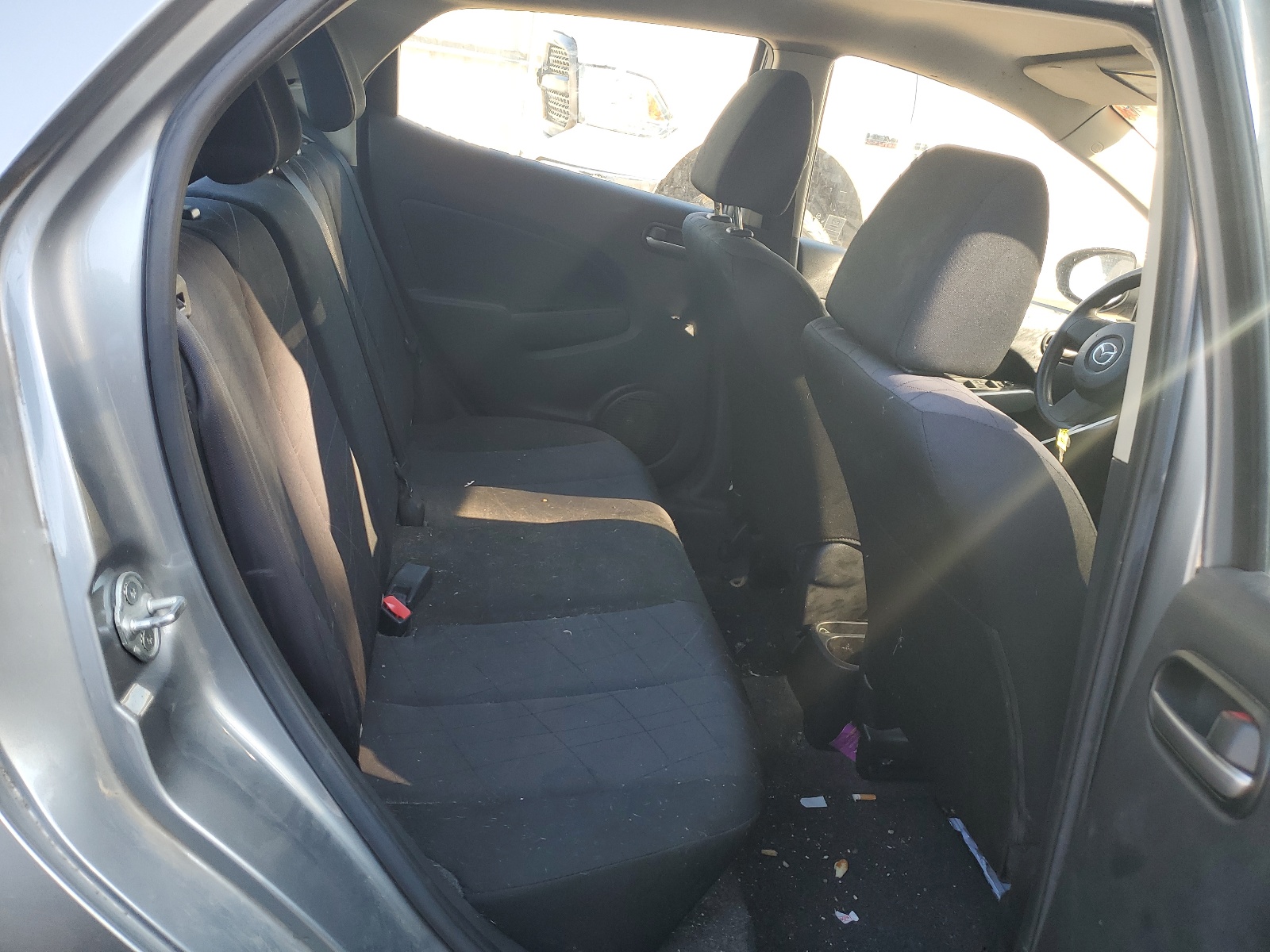 JM1DE1KY8D0152660 2013 Mazda Mazda2