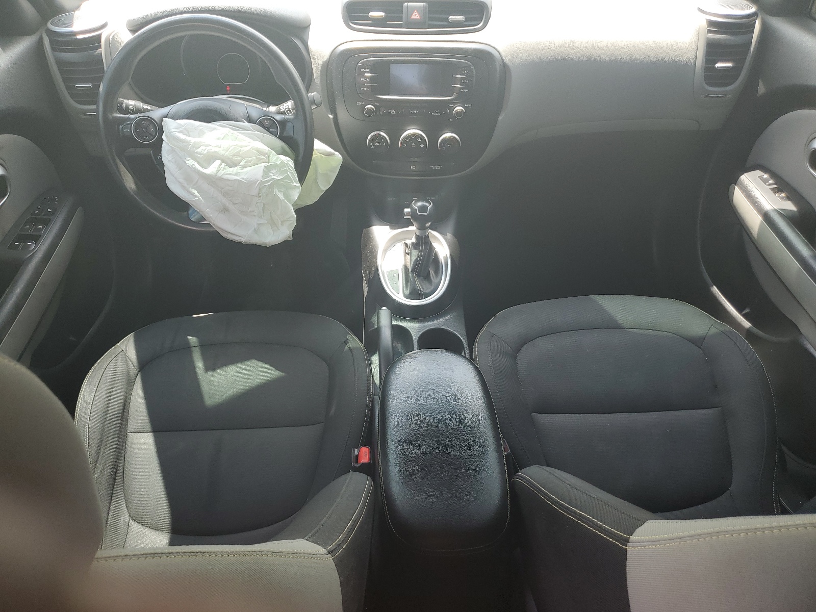 KNDJP3A57G7239977 2016 Kia Soul +