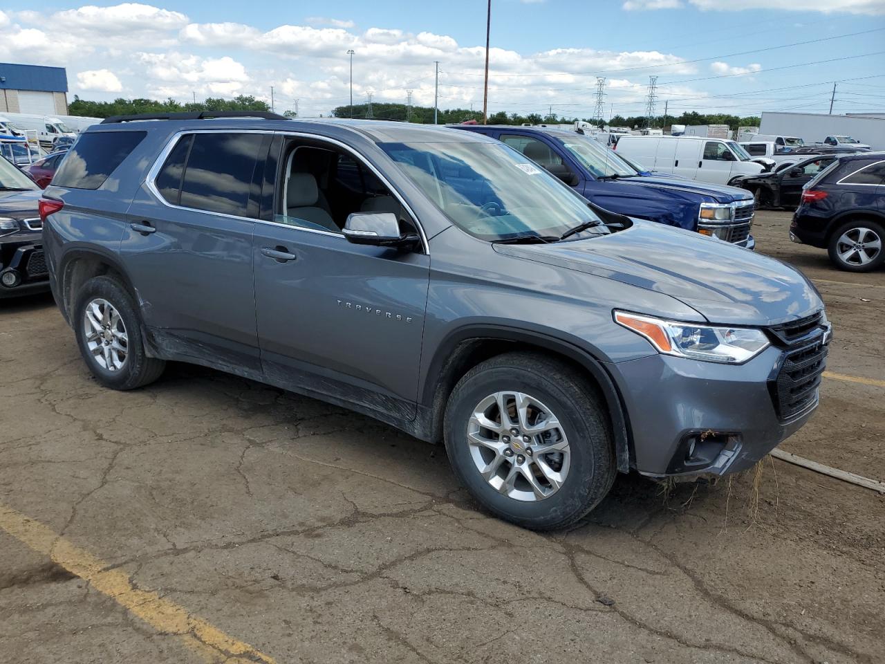 2020 Chevrolet Traverse - Image 4